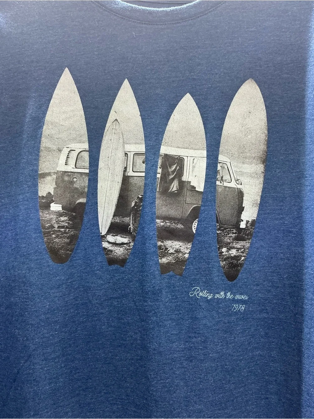 Banana Republic Blue Graphic Surf Tee